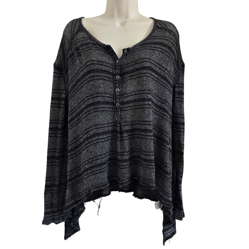 Free People Oversized Distressed Henley Neck Shirt Gray Size XS Long Sleeve Boho